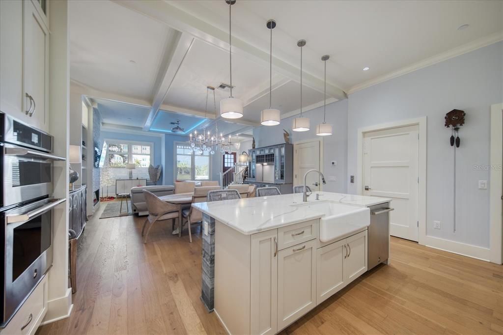 Recently Sold: $1,699,000 (3 beds, 2 baths, 2153 Square Feet)