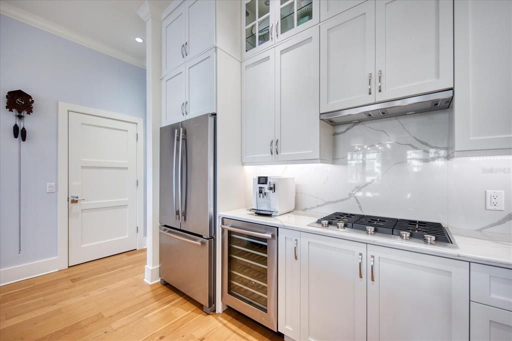 Recently Sold: $1,699,000 (3 beds, 2 baths, 2153 Square Feet)