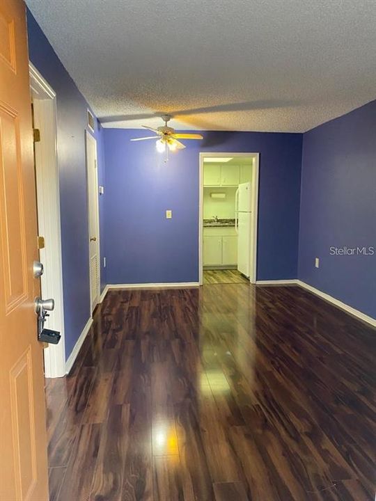 Recently Rented: $1,100 (1 beds, 1 baths, 550 Square Feet)