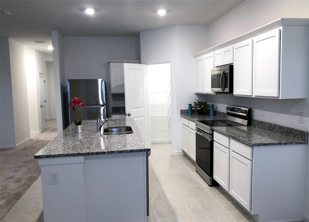 Recently Rented: $1,899 (3 beds, 2 baths, 1769 Square Feet)