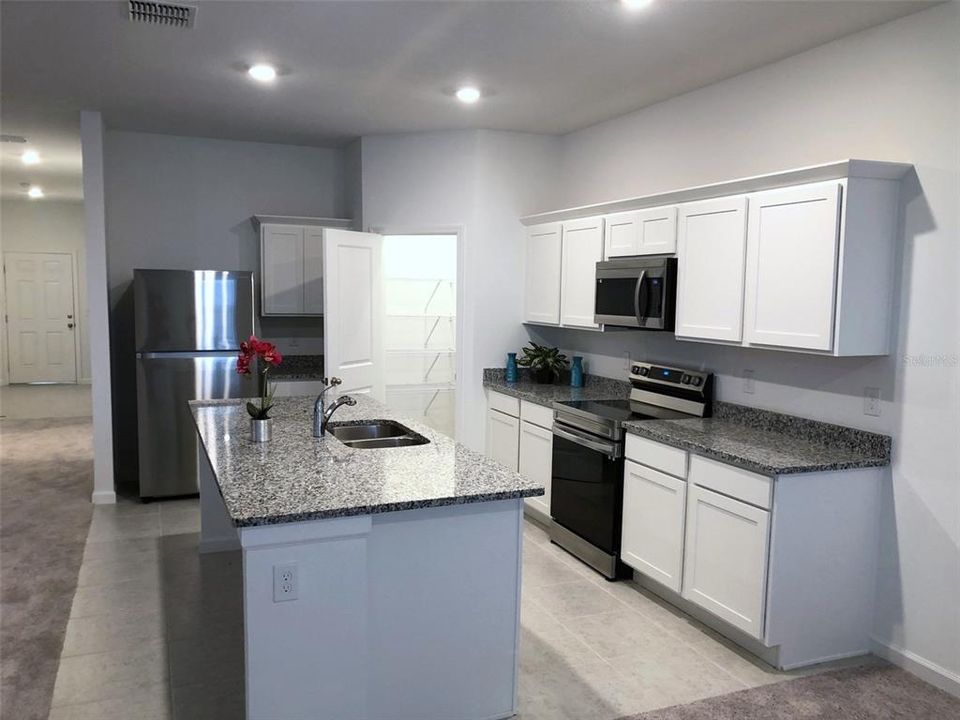 Recently Rented: $1,899 (3 beds, 2 baths, 1769 Square Feet)