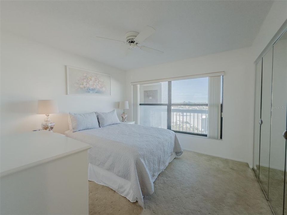 Active With Contract: $2,200 (2 beds, 2 baths, 1115 Square Feet)