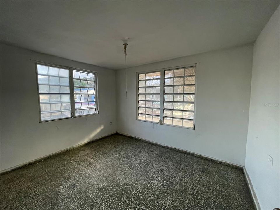 Vendido Recientemente: $35,000 (0 camas, 0 baños, 767 Pies cuadrados)