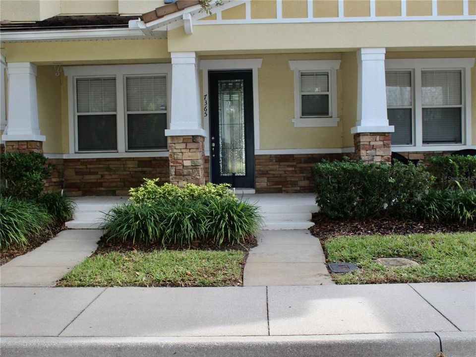 Recently Rented: $2,250 (2 beds, 2 baths, 1214 Square Feet)