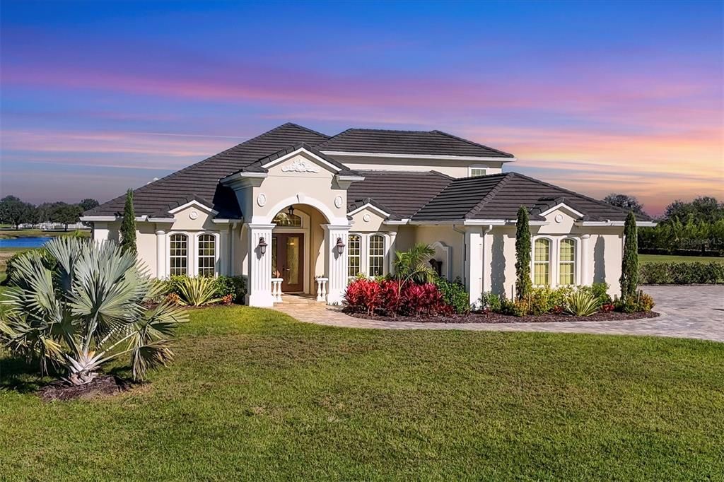 Recently Sold: $1,900,000 (4 beds, 4 baths, 3892 Square Feet)