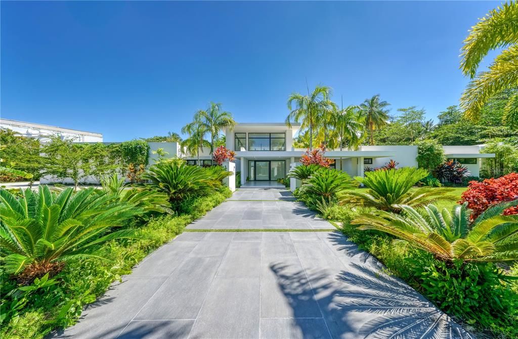 待售: $22,000,000 (4 贝兹, 5 浴室, 13000 平方英尺)