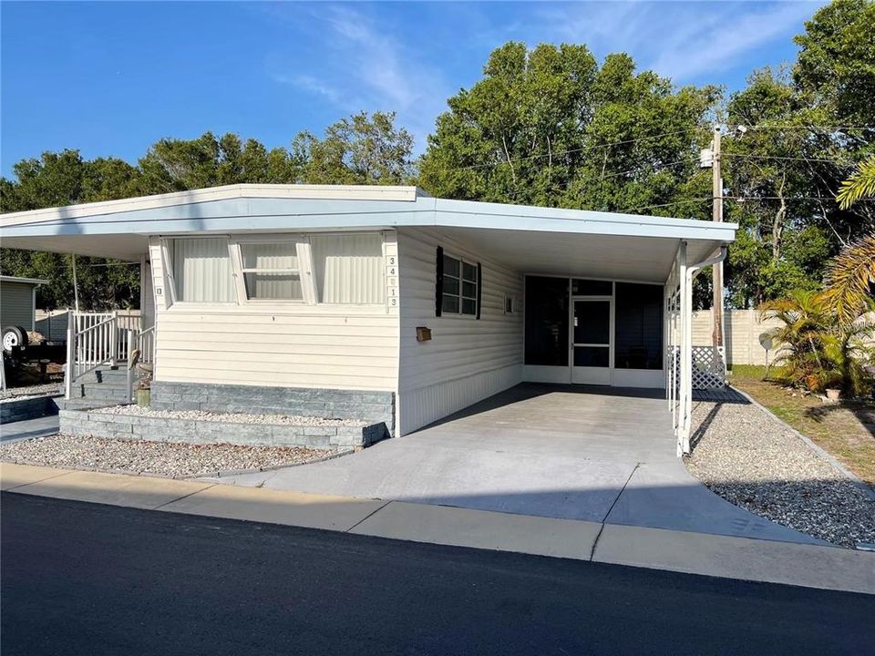 最近售出: $109,900 (2 贝兹, 2 浴室, 1112 平方英尺)