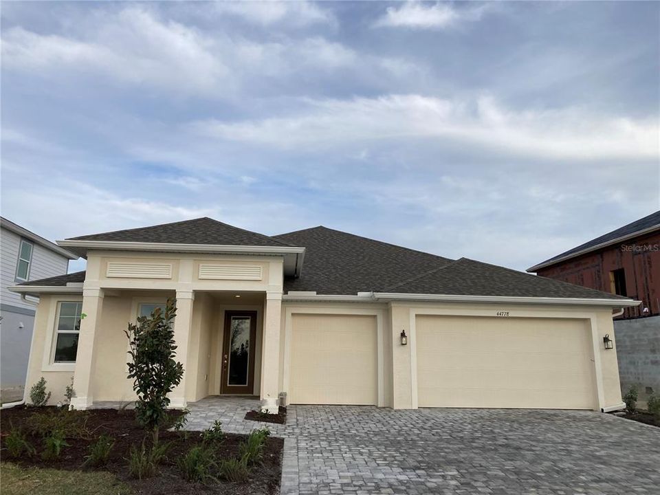 Recently Sold: $712,863 (3 beds, 3 baths, 2463 Square Feet)