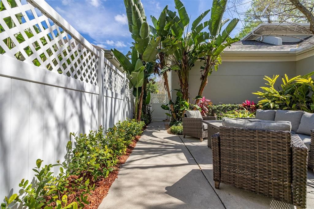 Active With Contract: $649,900 (3 beds, 2 baths, 1992 Square Feet)