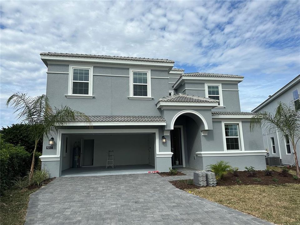 Recently Sold: $844,500 (8 beds, 5 baths, 3909 Square Feet)