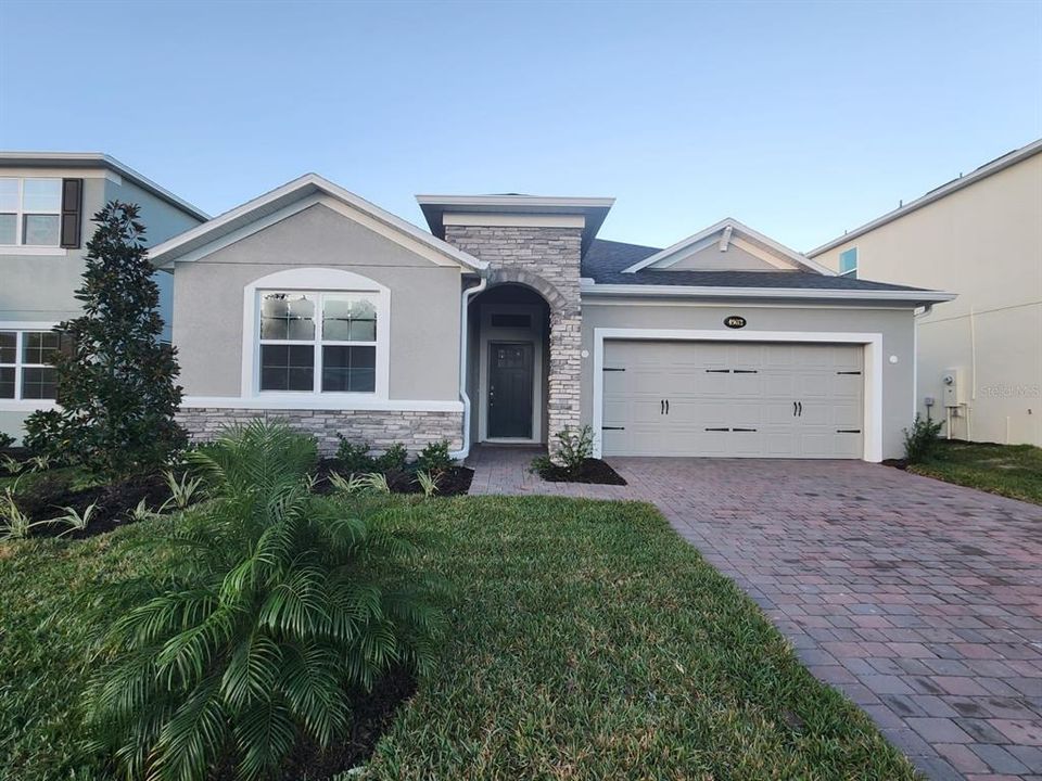 Recently Sold: $408,260 (4 beds, 3 baths, 1758 Square Feet)