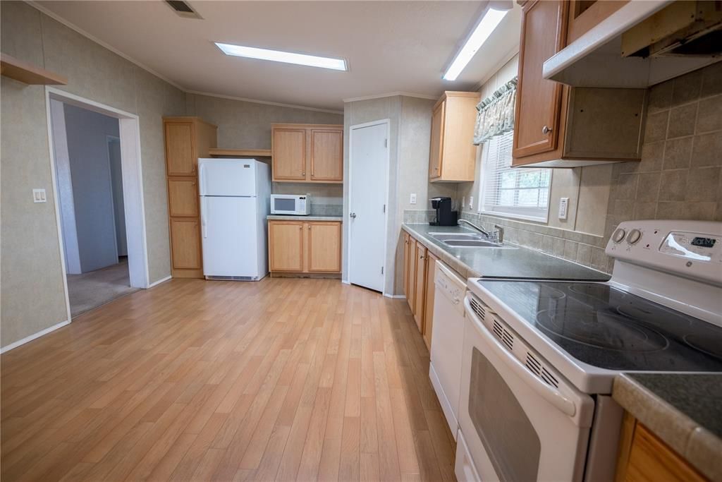 Recently Sold: $267,000 (3 beds, 2 baths, 1248 Square Feet)