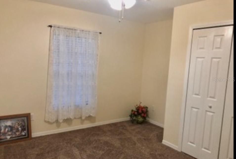 Recently Sold: $225,000 (3 beds, 2 baths, 1046 Square Feet)