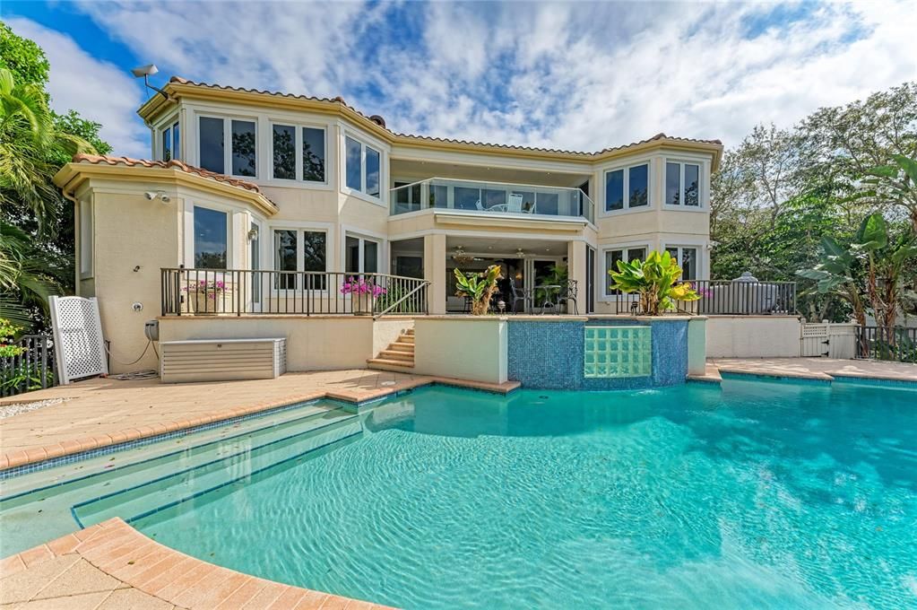 For Sale: $4,650,000 (4 beds, 4 baths, 5730 Square Feet)