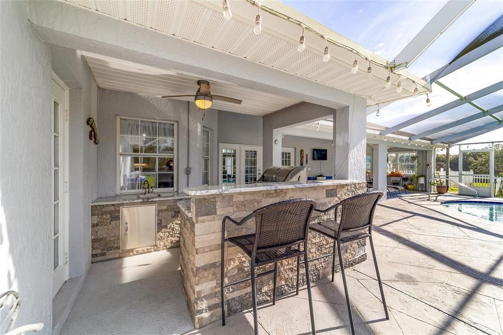 Recently Sold: $799,000 (4 beds, 3 baths, 2935 Square Feet)
