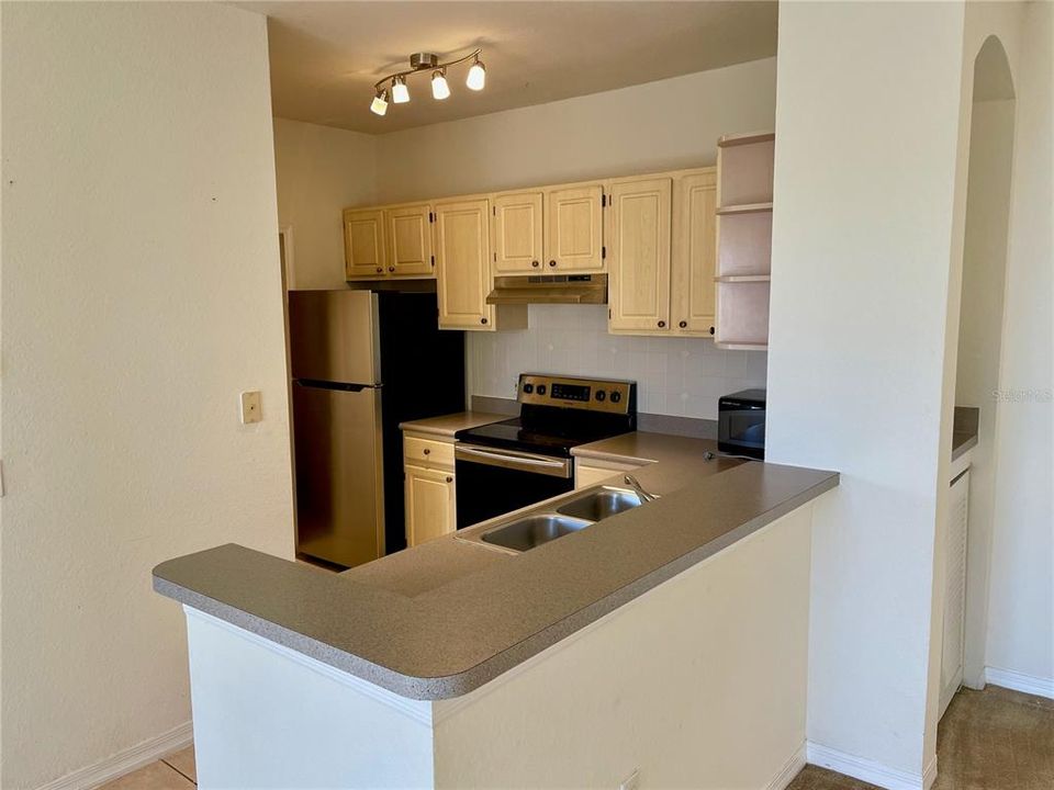 For Sale: $234,900 (2 beds, 2 baths, 1048 Square Feet)