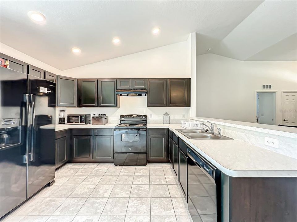 For Sale: $329,000 (4 beds, 2 baths, 1536 Square Feet)