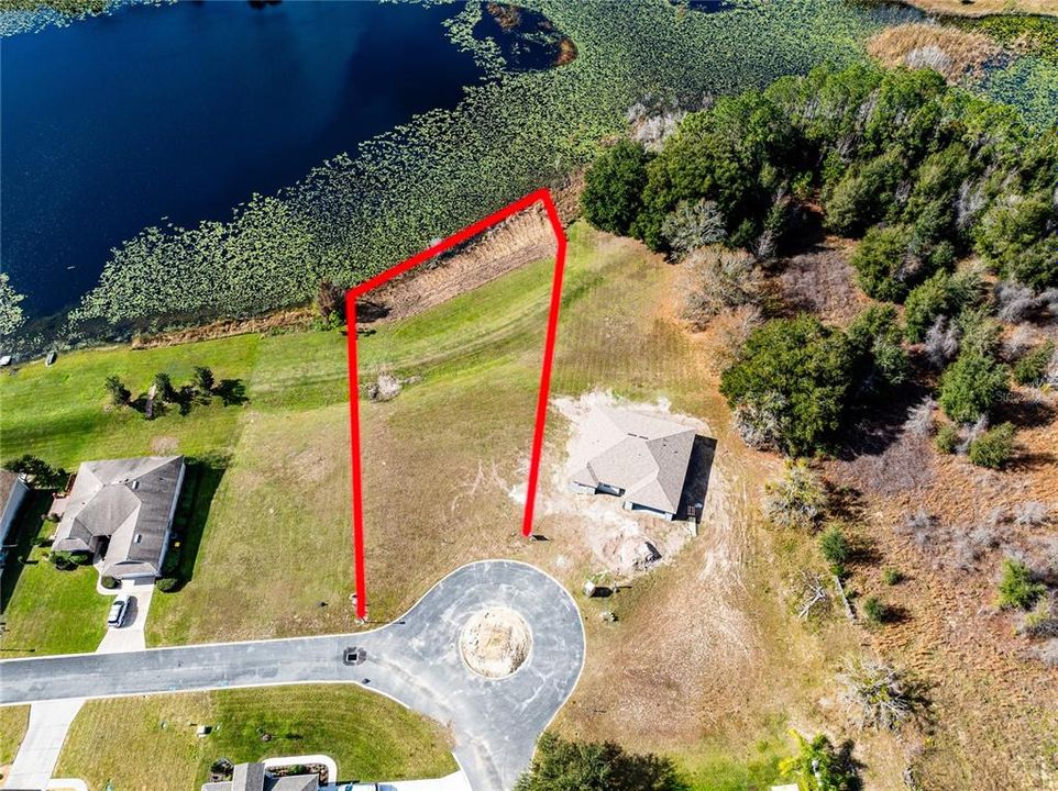 Lake front lot on culdesac