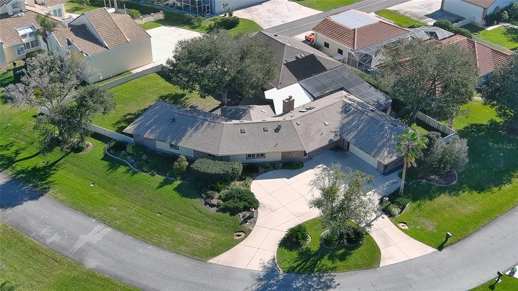 Recently Sold: $1,050,000 (4 beds, 4 baths, 2457 Square Feet)