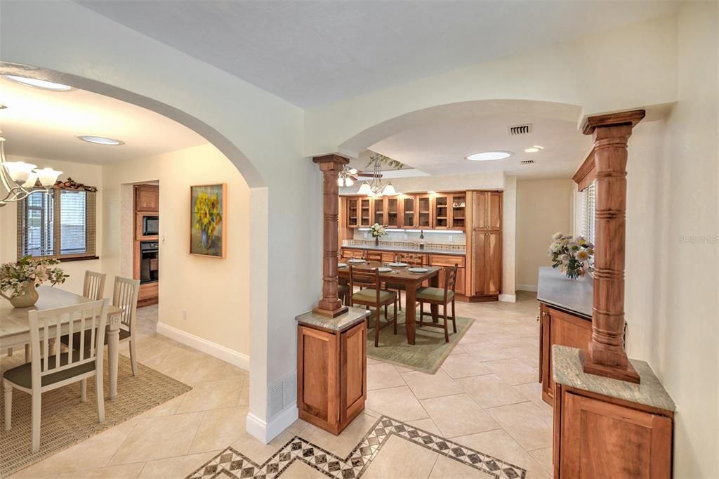 Recently Sold: $1,050,000 (4 beds, 4 baths, 2457 Square Feet)