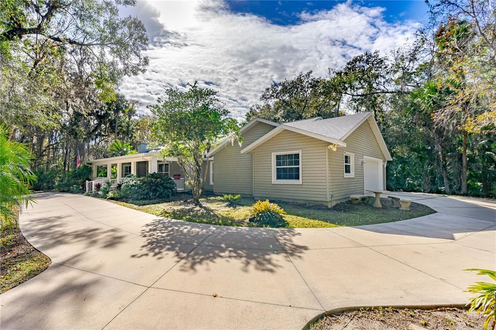 Recently Sold: $794,900 (3 beds, 2 baths, 3011 Square Feet)