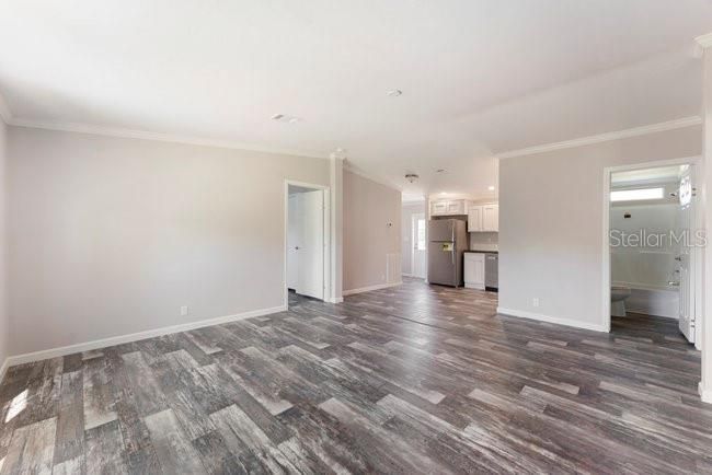 For Sale: $176,900 (3 beds, 2 baths, 1008 Square Feet)