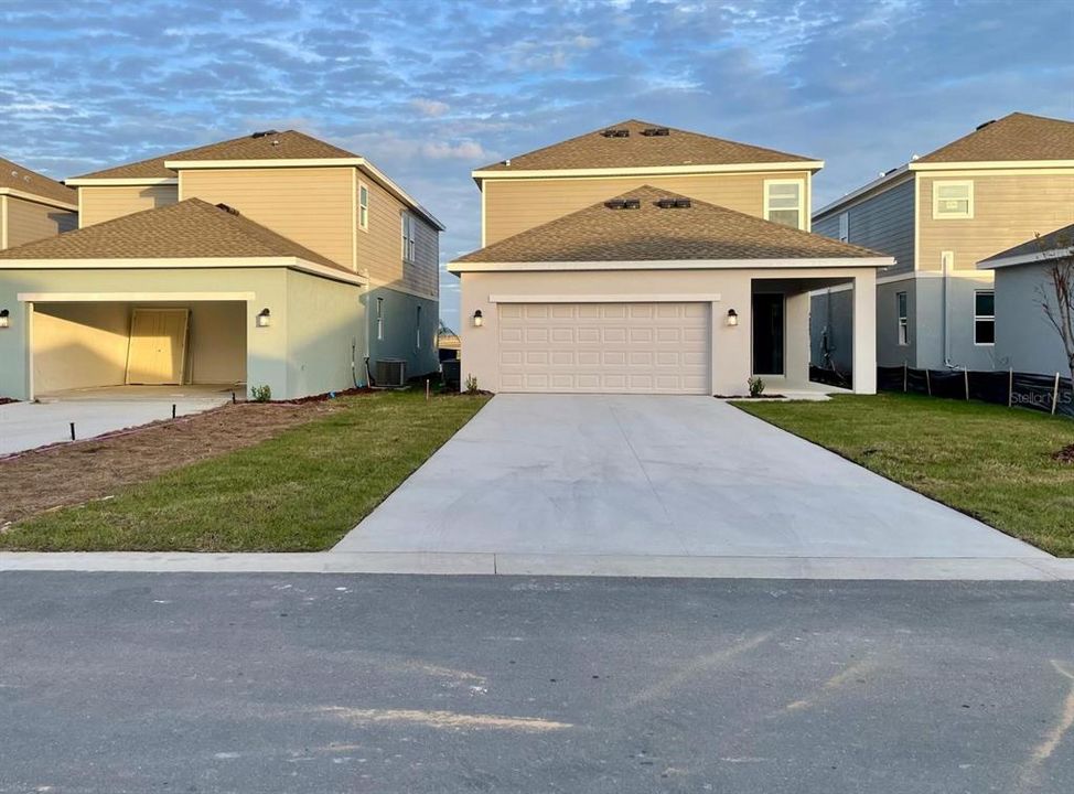 Active With Contract: $2,900 (5 beds, 3 baths, 2455 Square Feet)