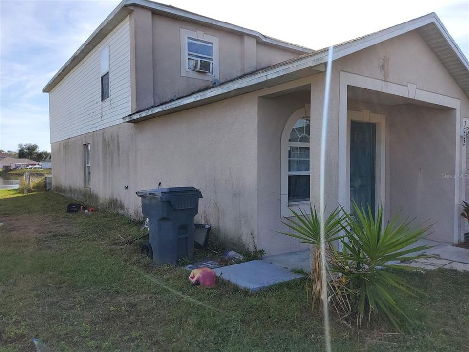 Recently Sold: $205,000 (4 beds, 2 baths, 2101 Square Feet)