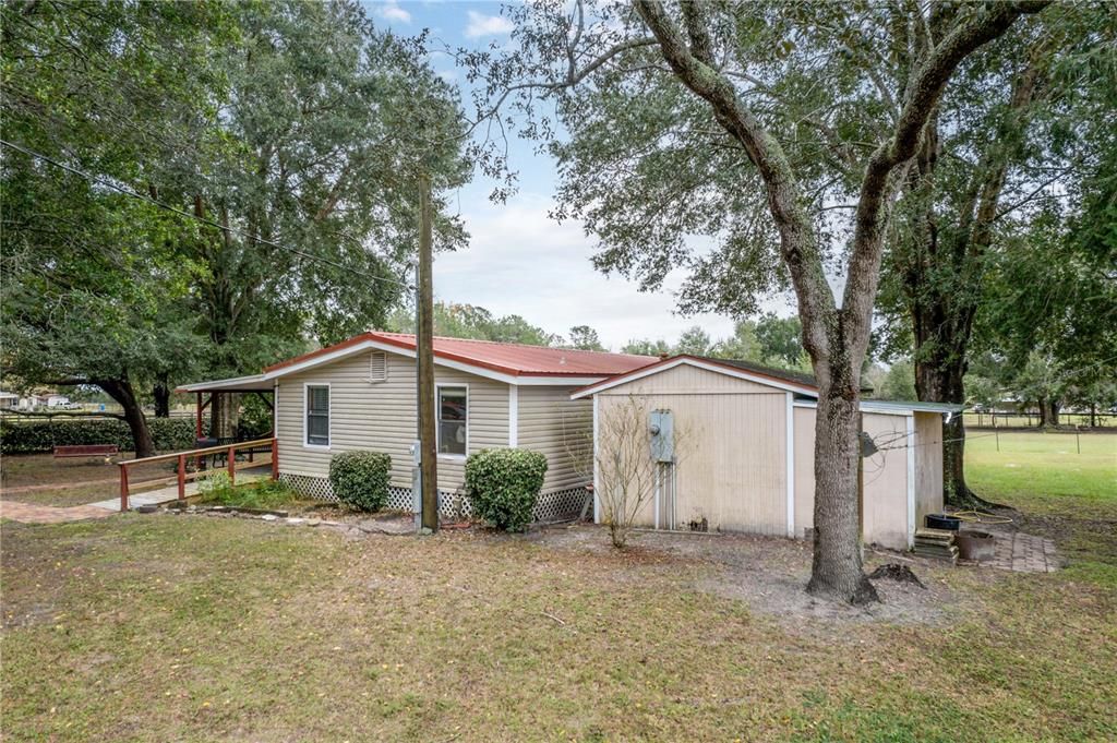 Recently Sold: $330,000 (4 beds, 2 baths, 1680 Square Feet)