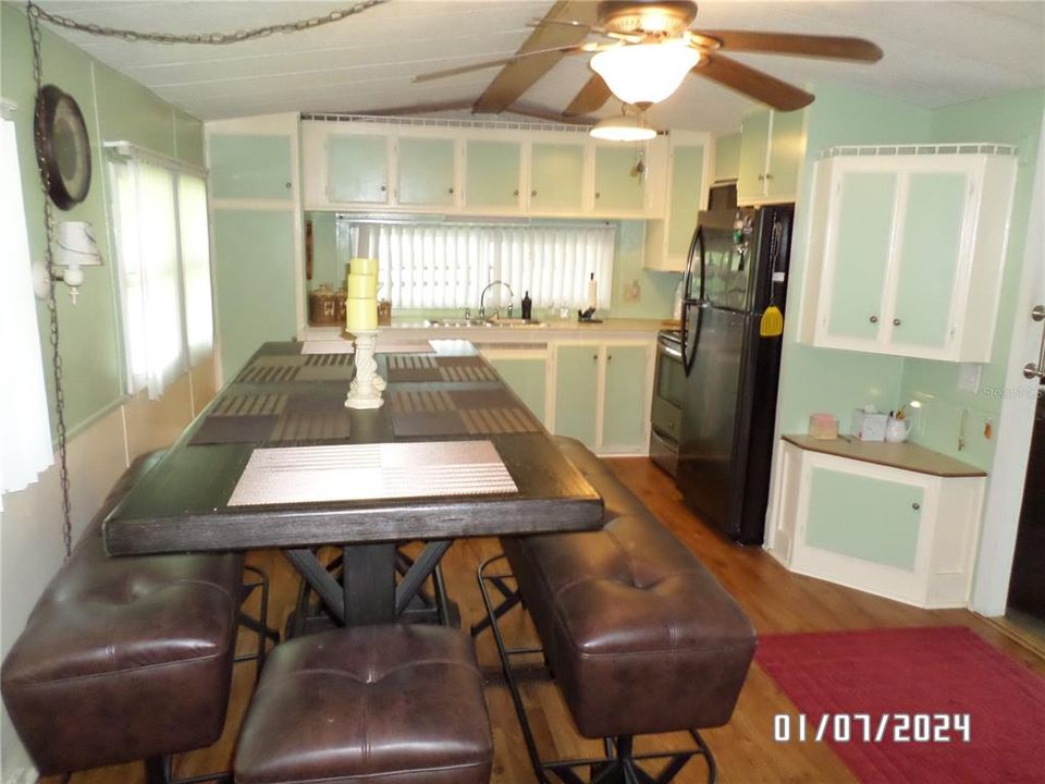Eat in kitchen with large table to seat 10 people