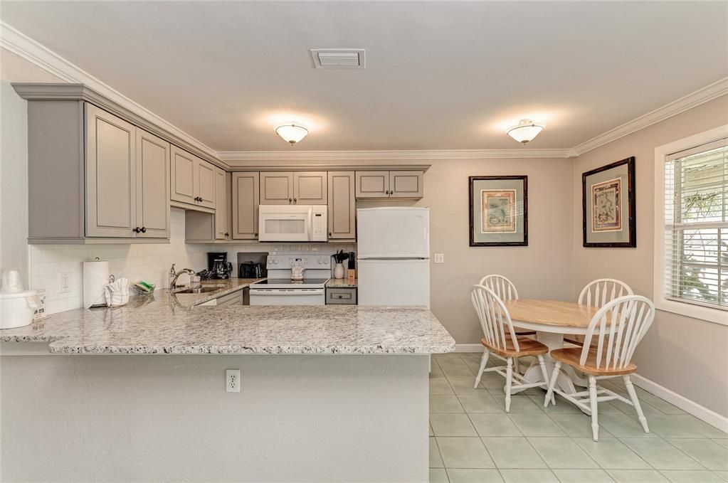 For Sale: $399,500 (1 beds, 1 baths, 540 Square Feet)