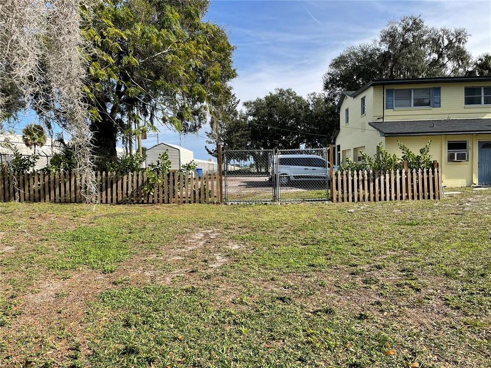 View of driveway