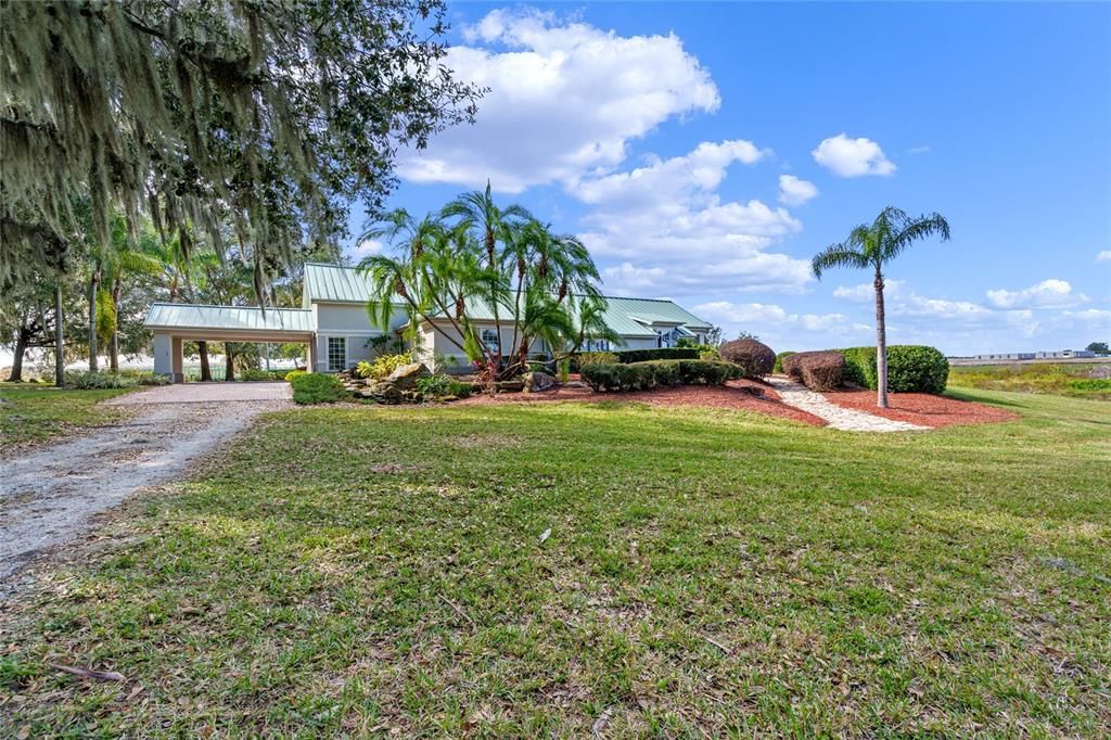 Recently Sold: $1,300,000 (4 beds, 3 baths, 2833 Square Feet)