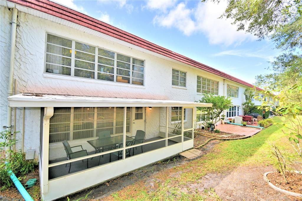 Recently Sold: $179,900 (2 beds, 2 baths, 1366 Square Feet)