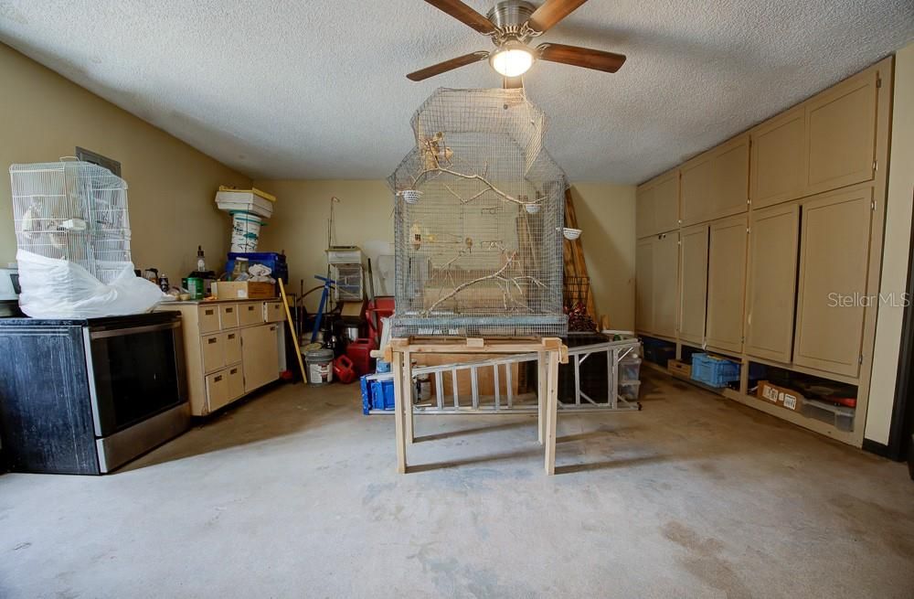 待售: $450,000 (3 贝兹, 2 浴室, 2147 平方英尺)