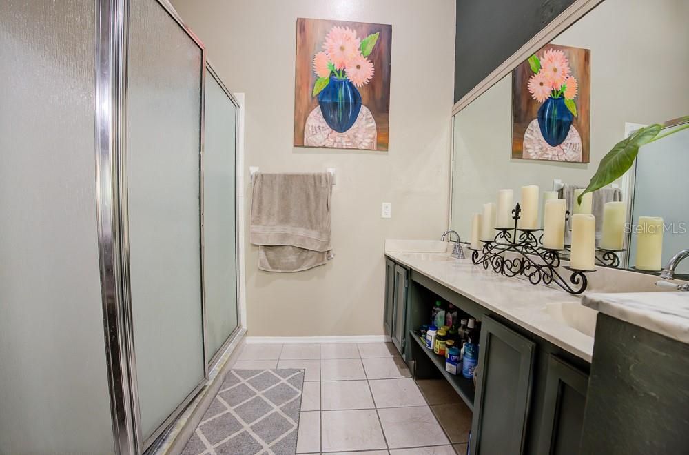 待售: $450,000 (3 贝兹, 2 浴室, 2147 平方英尺)