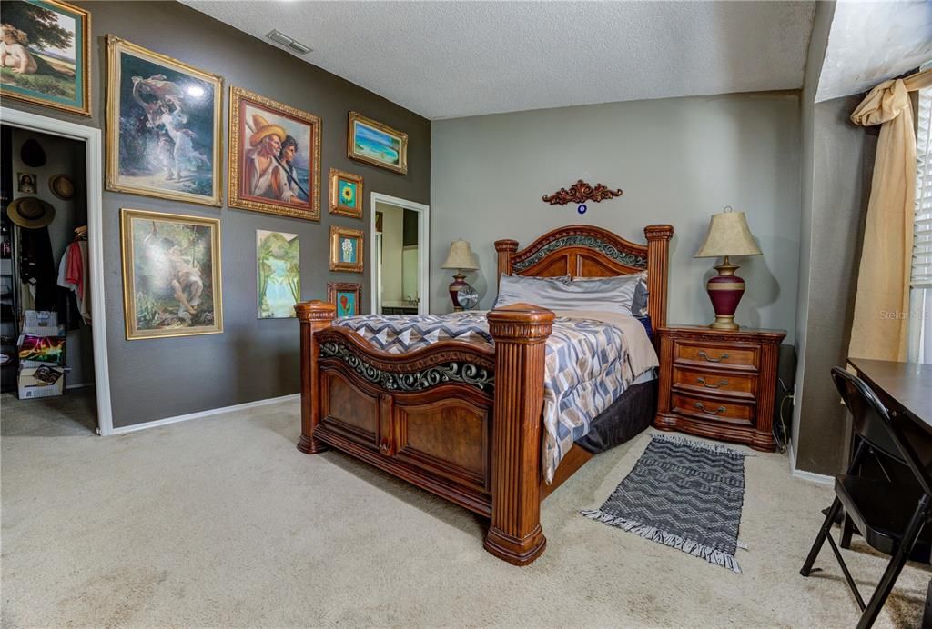 待售: $450,000 (3 贝兹, 2 浴室, 2147 平方英尺)