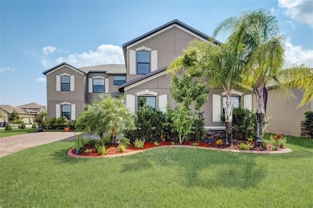 Recently Sold: $551,000 (5 beds, 3 baths, 3760 Square Feet)