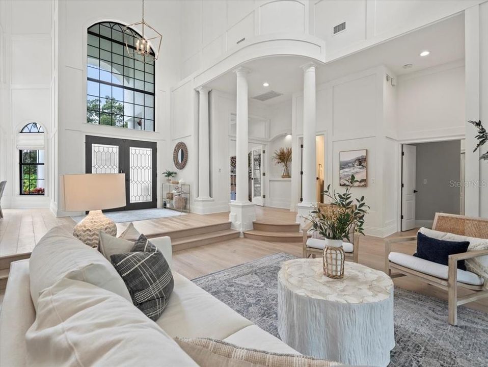 Recently Sold: $2,695,000 (6 beds, 5 baths, 6189 Square Feet)