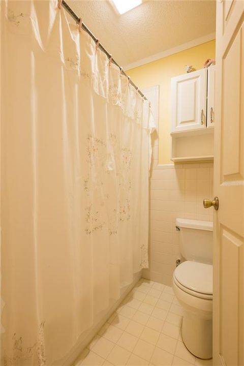 In-law full bathroom tub/shower combo