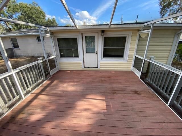 Recently Sold: $239,000 (3 beds, 2 baths, 1216 Square Feet)