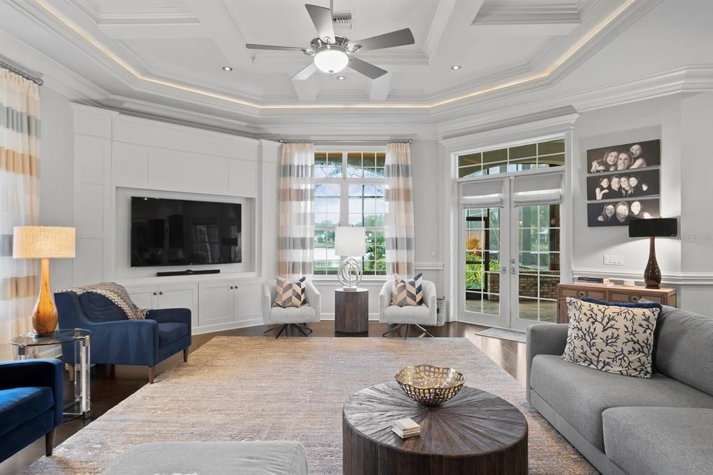 Recently Sold: $2,600,000 (4 beds, 3 baths, 5894 Square Feet)