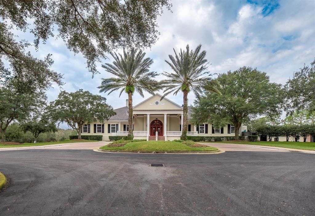 Active With Contract: $605,000 (3 beds, 3 baths, 2667 Square Feet)