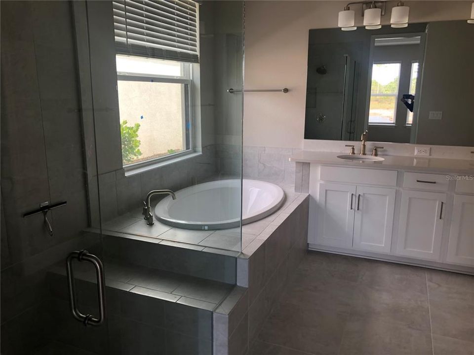 Недавно арендовано: $3,700 (4 спален, 3 ванн, 2400 Квадратных фут)