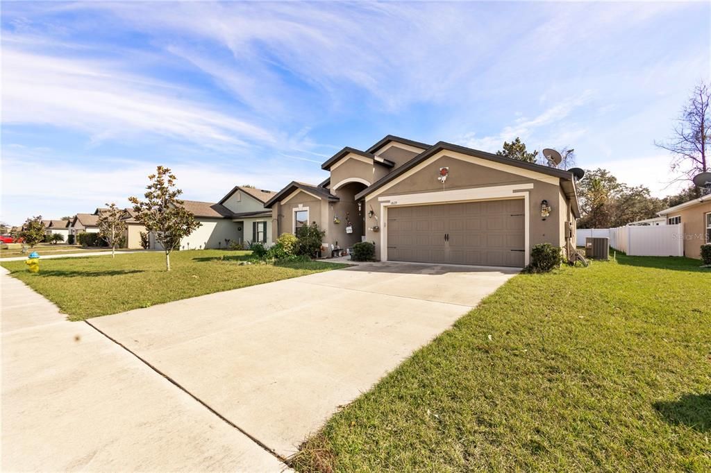 For Sale: $349,900 (4 beds, 2 baths, 1851 Square Feet)