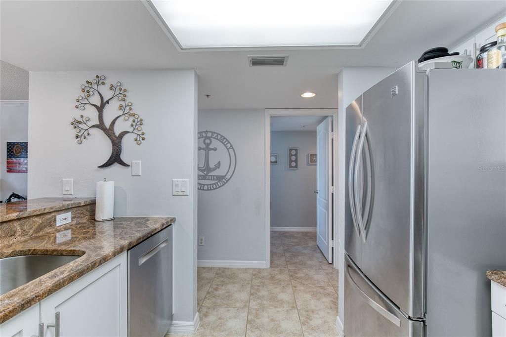 Active With Contract: $472,500 (3 beds, 2 baths, 1843 Square Feet)