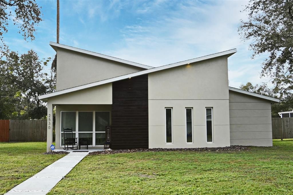 Recently Sold: $389,000 (3 beds, 2 baths, 1525 Square Feet)