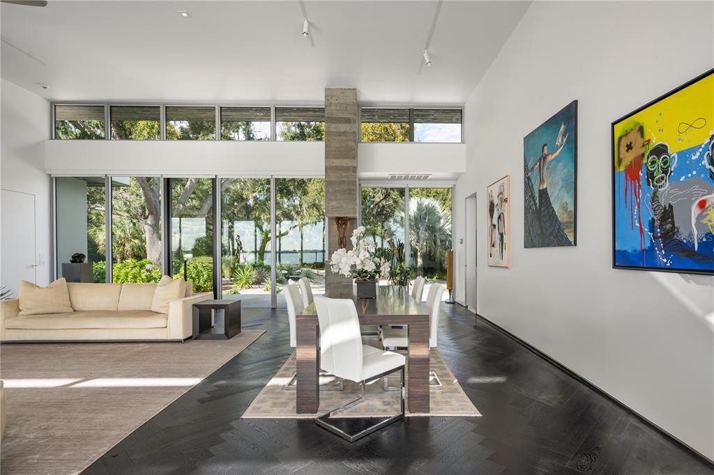 For Sale: $3,695,000 (4 beds, 4 baths, 3659 Square Feet)