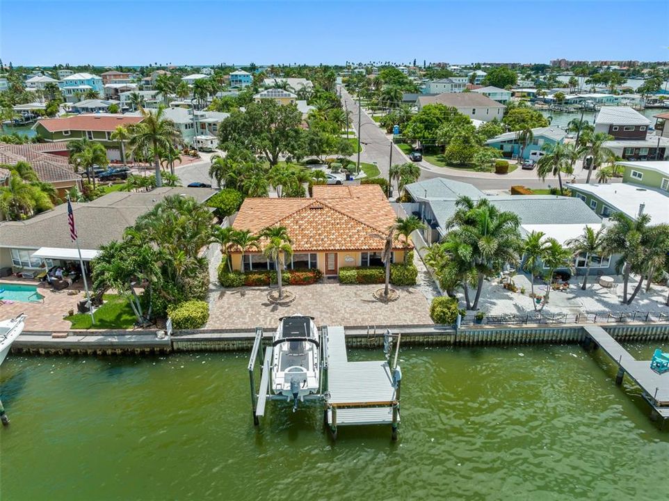 Recently Rented: $5,200 (3 beds, 2 baths, 1991 Square Feet)