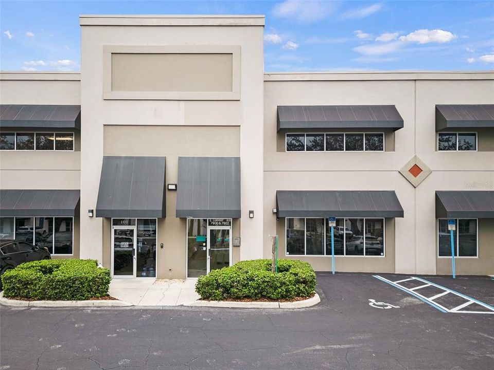 最近售出: $200,000 (0 贝兹, 0 浴室, 755 平方英尺)